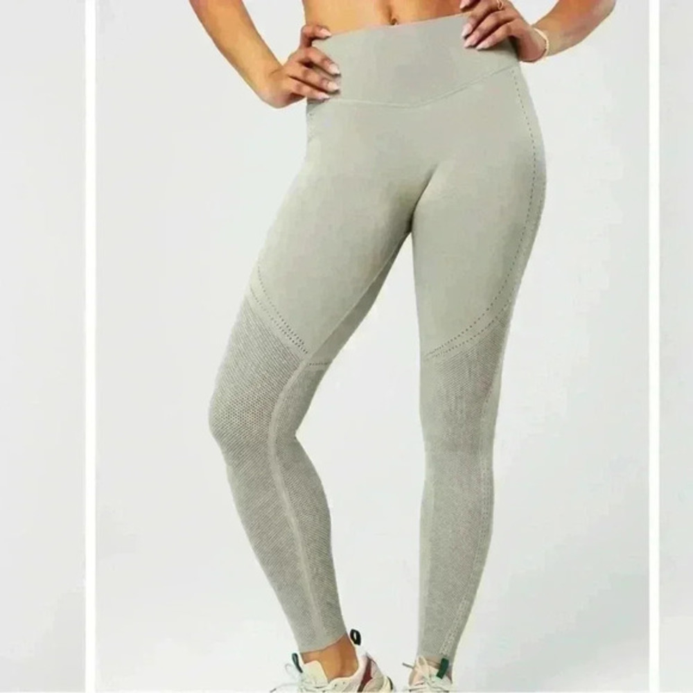 NWT‎ Fabletics High-Waisted Sculpknit Mesh Leggings Womens Size XS Brown